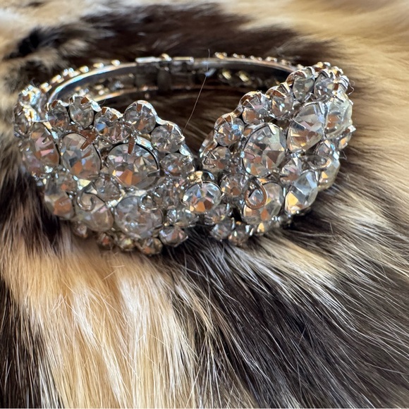 Vintage GORGEOUS Rhinestone Bracelett - Picture 3 of 8